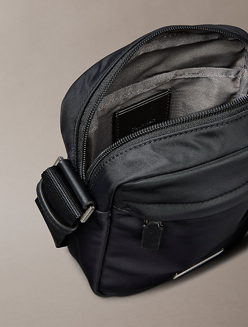 Calvin Klein Siyah Renkli Erkek Sleek Reporter Çanta