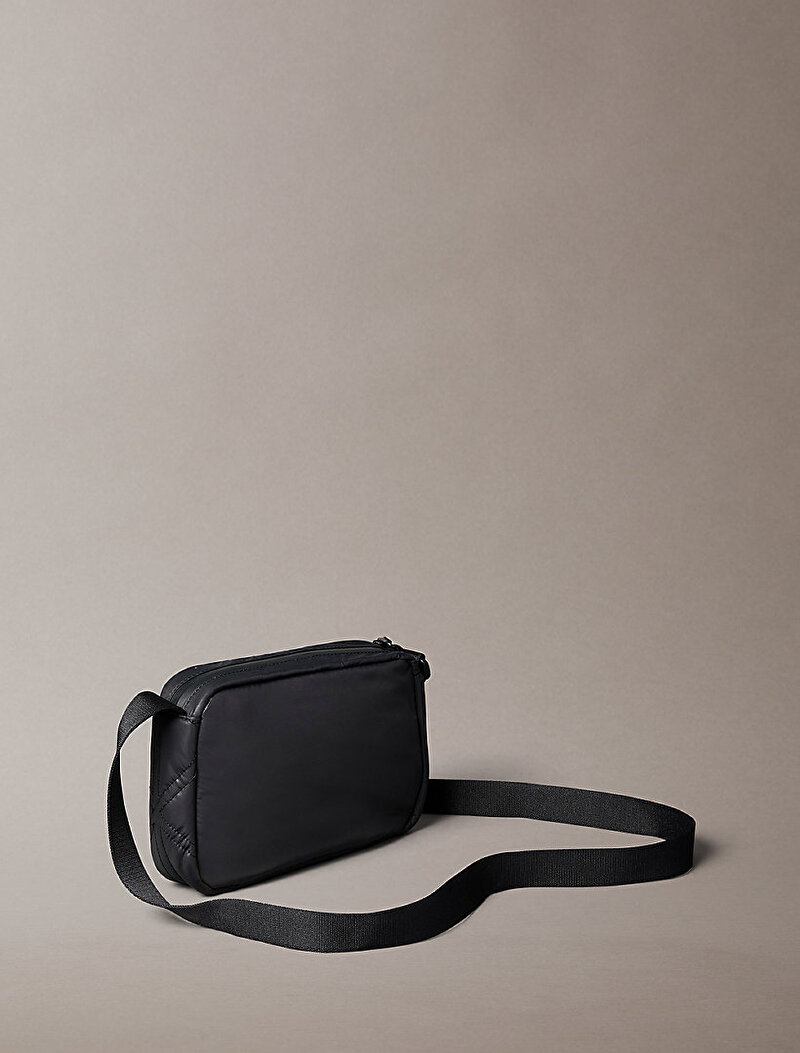 Calvin Klein Siyah Renkli Erkek Puffer Camera Çanta