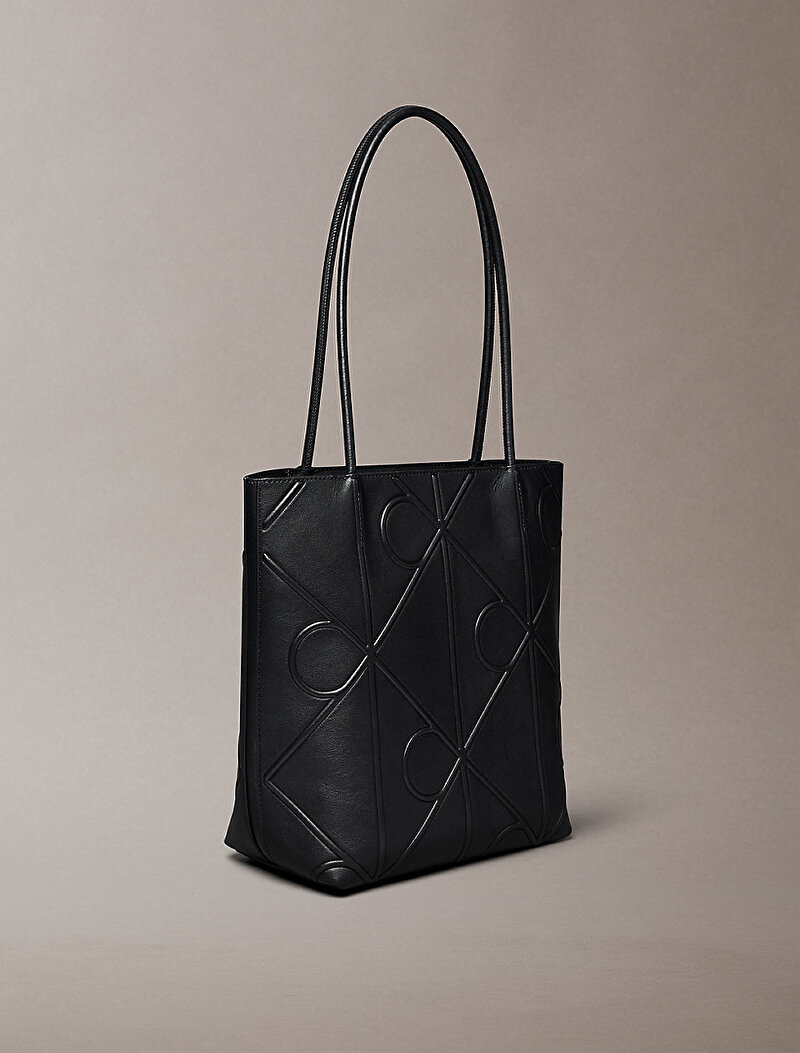Calvin Klein Siyah Renkli Kadın Emblem Embossed Tote Çanta