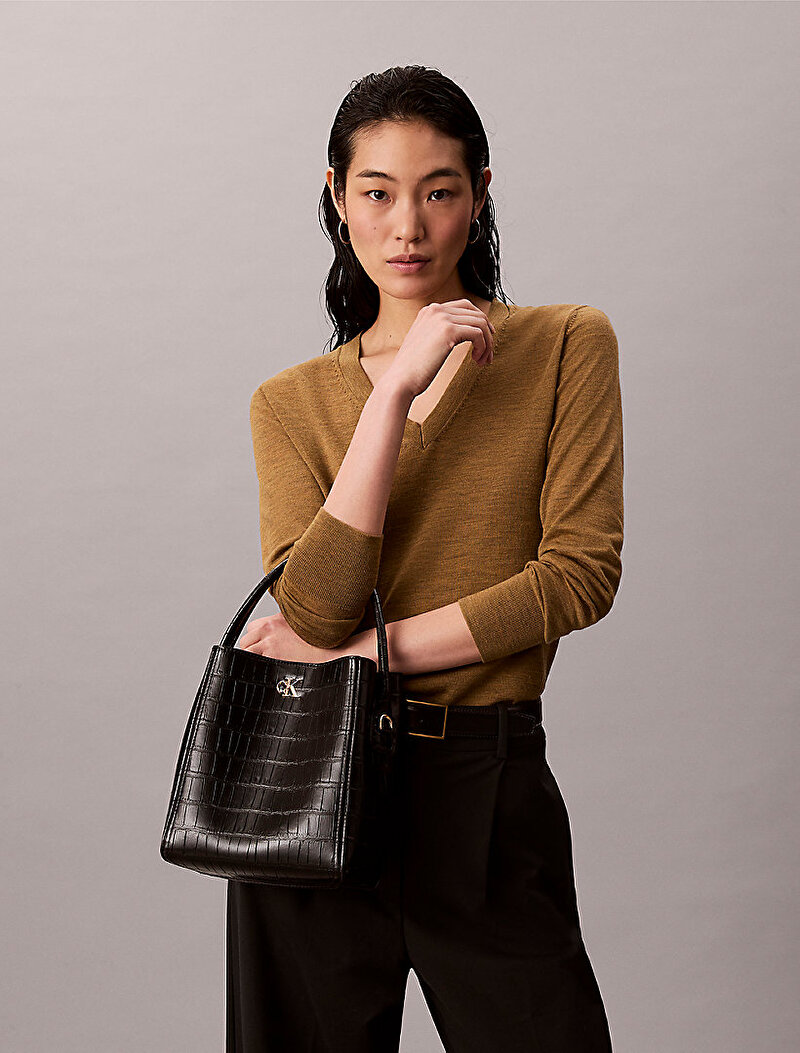 Calvin Klein Siyah Renkli Kadın CK Croc Bucket Çapraz Çanta