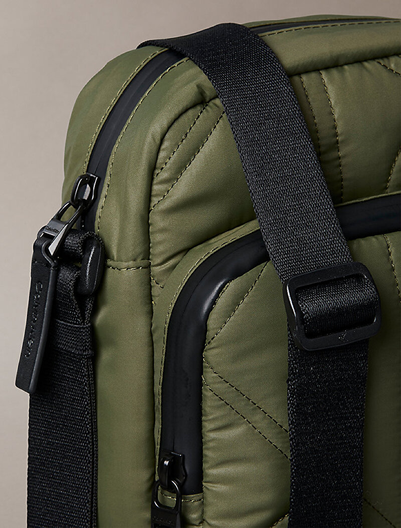 Calvin Klein Yeşil Renkli Erkek Puffer Reporter Çanta