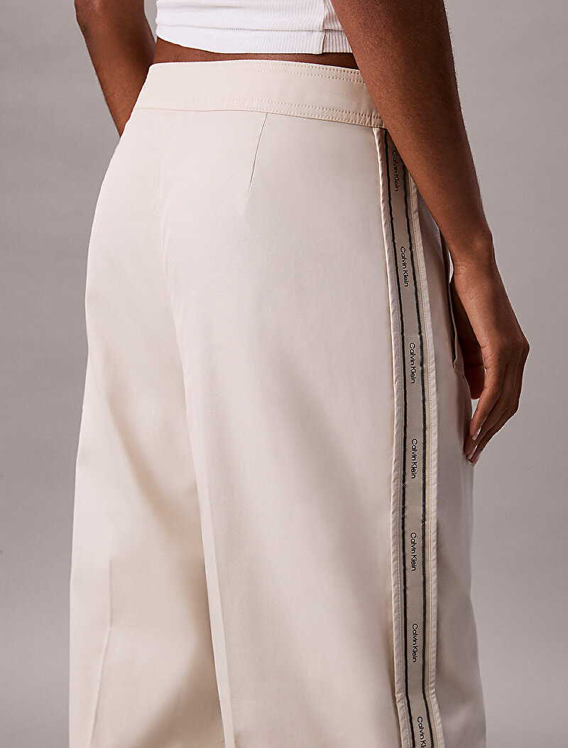 Calvin Klein Bej Renkli Kadın Cotton Twill Pantolon