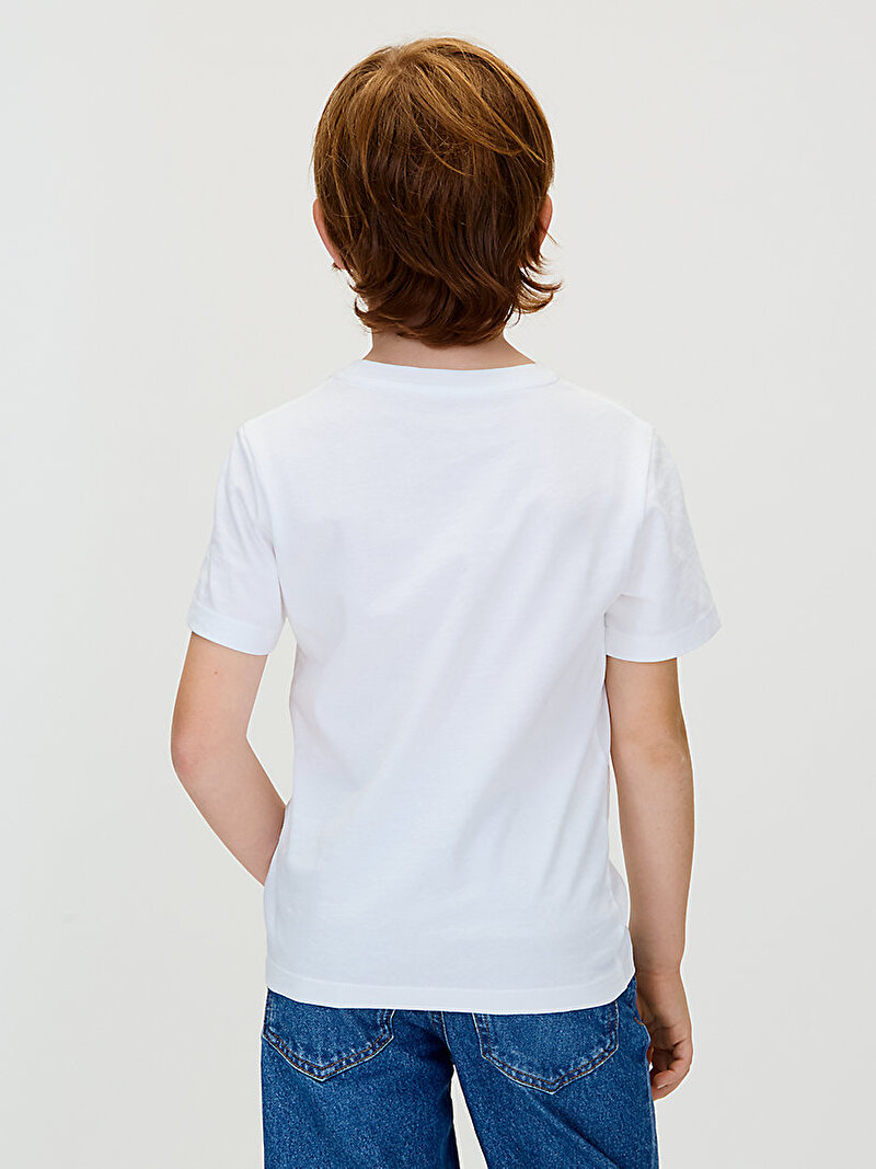Calvin Klein Beyaz Renkli Erkek Çocuk Regular Small Graphic T-shirt