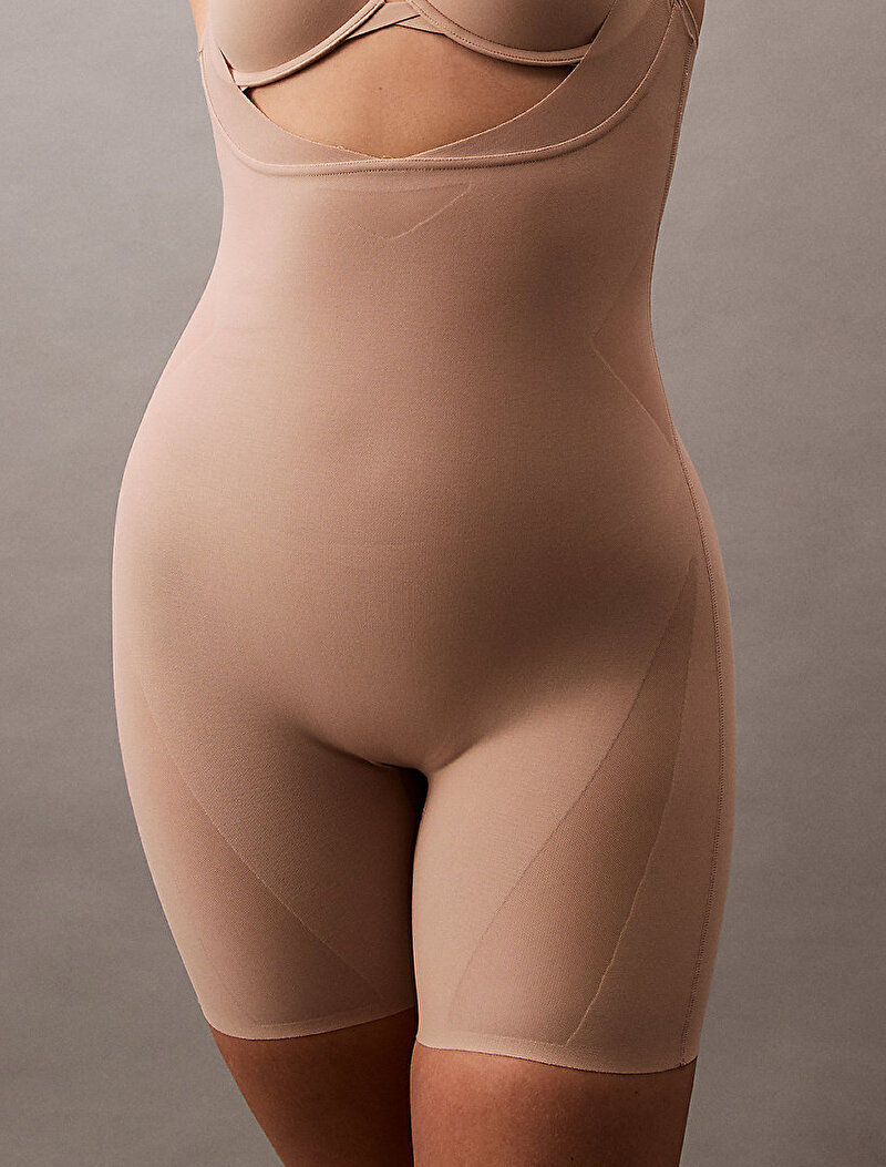 Calvin Klein Bej Renkli Kadın Mid Tight Body