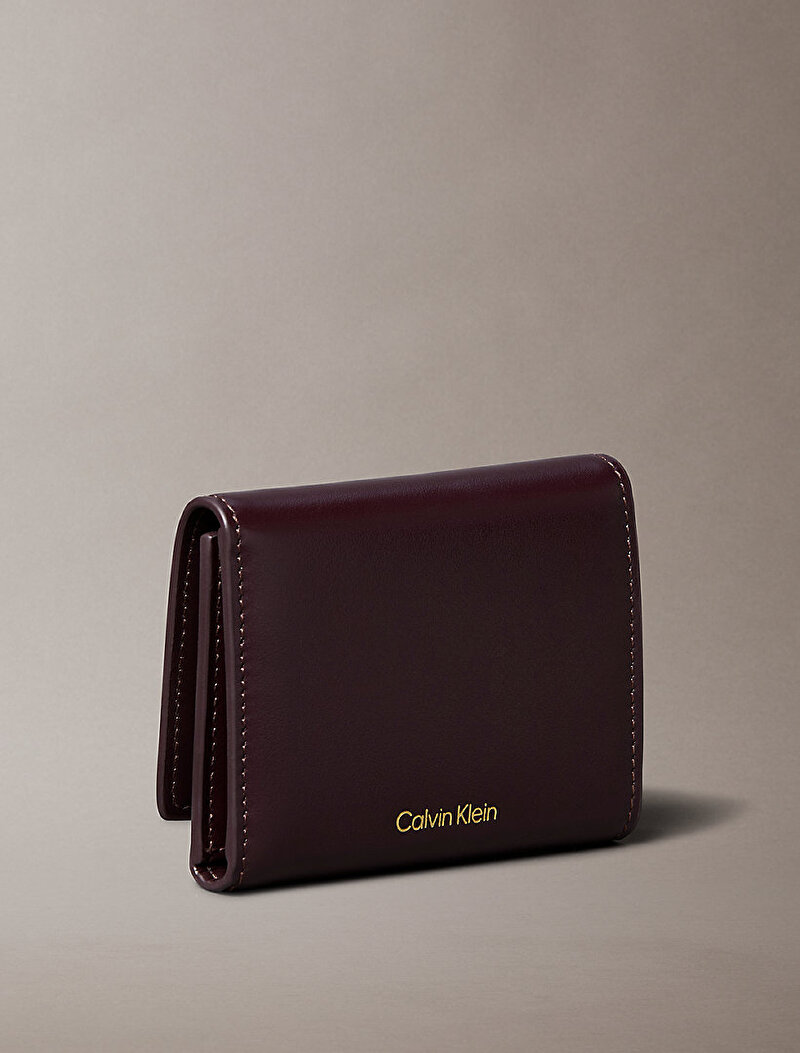 Calvin Klein Kırmızı Renkli Kadın Eemblem Medium Cüzdan