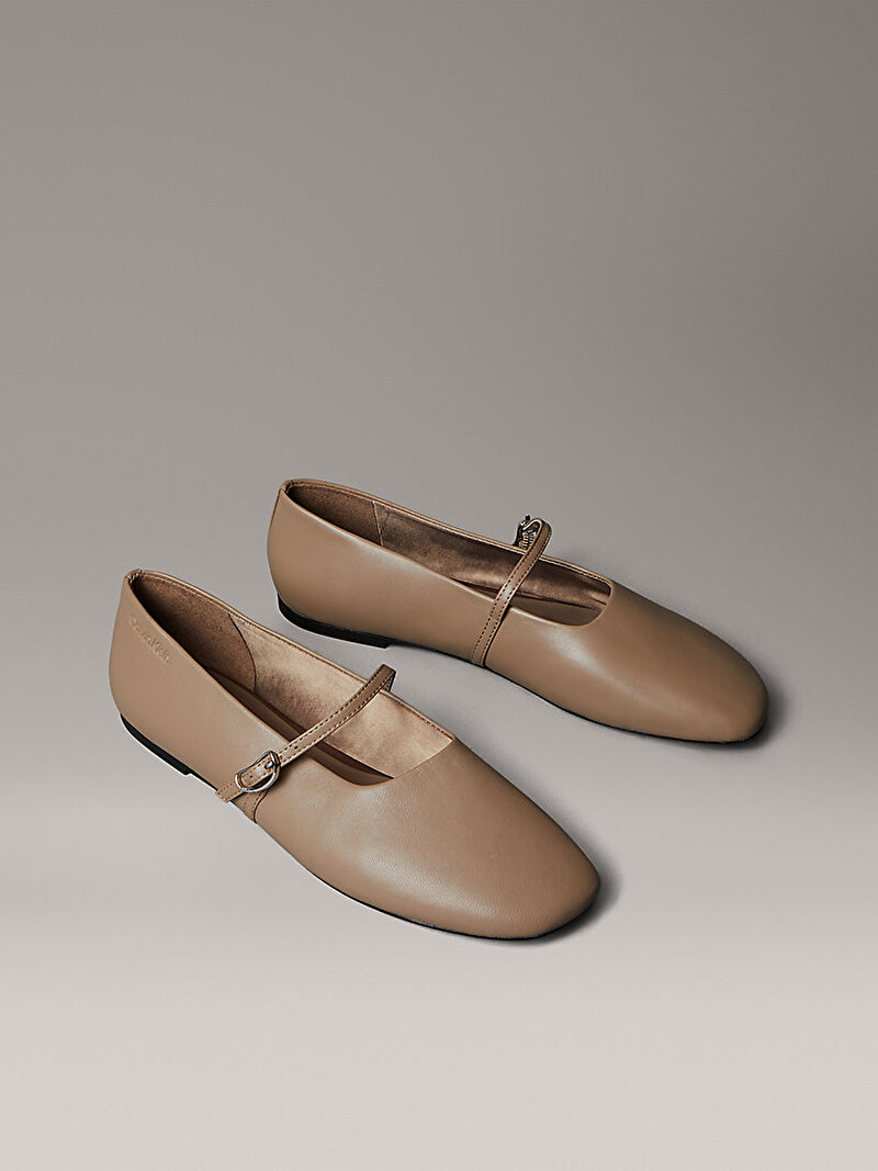 Calvin Klein Bej Renkli Kadın Oblique Babet