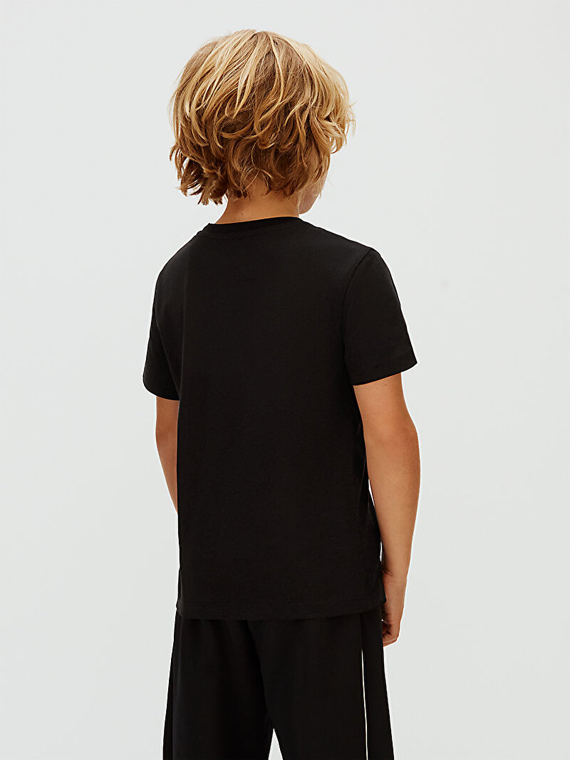Calvin Klein Siyah Renkli Erkek Çocuk Minimal Logo T-shirt