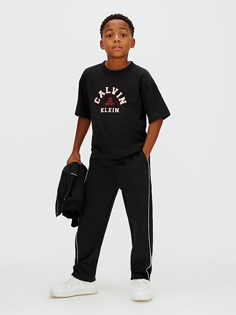 Calvin Klein Siyah Renkli Erkek Çocuk Varsity Graphic T-shirt