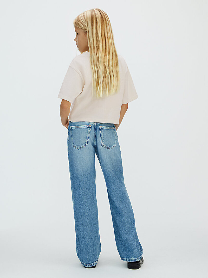 Calvin Klein Bej Renkli Kız Çocuk Velvet Monogram Boxy T-shirt