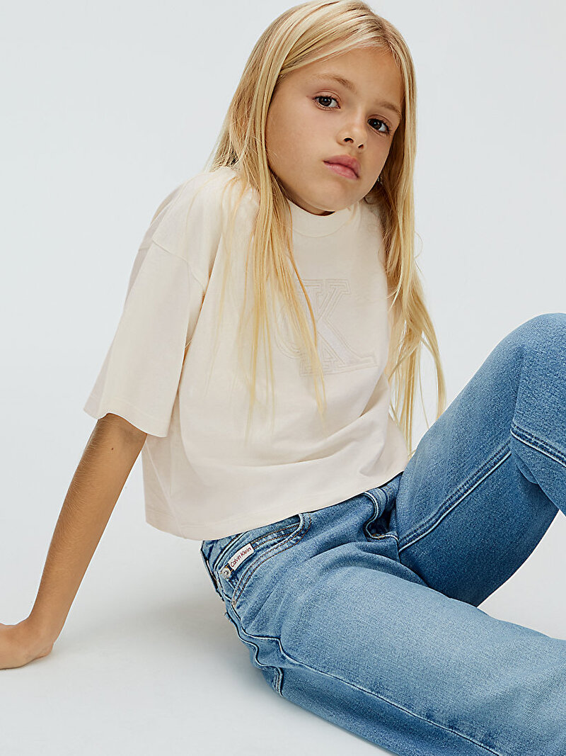Calvin Klein Bej Renkli Kız Çocuk Velvet Monogram Boxy T-shirt