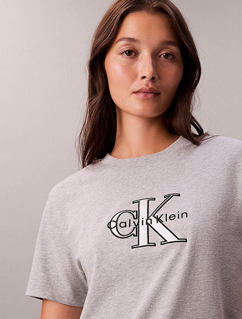 Calvin Klein Gri Renkli Kadın Classic Monologo T-shirt
