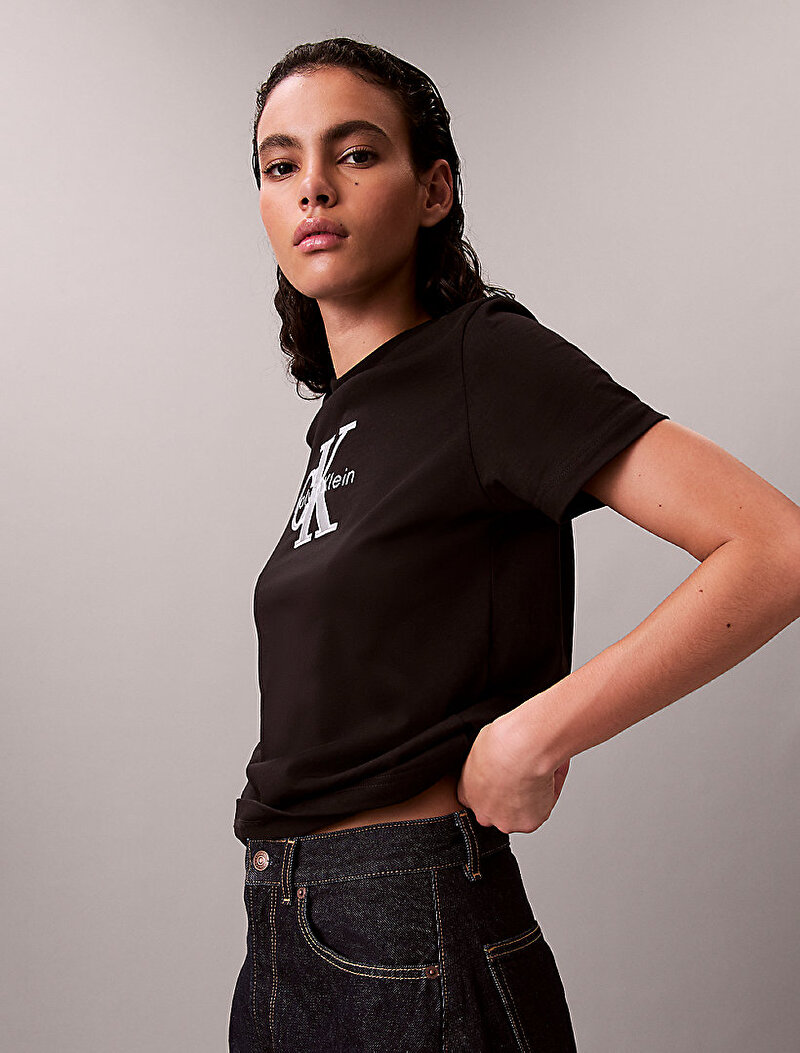 Calvin Klein Siyah Renkli Kadın Classic Monologo T-shirt