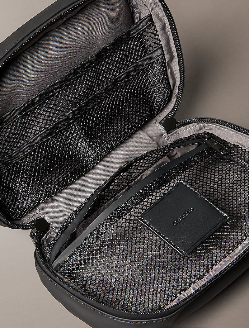 Calvin Klein Siyah Renkli Erkek Puffer Utility Washbag