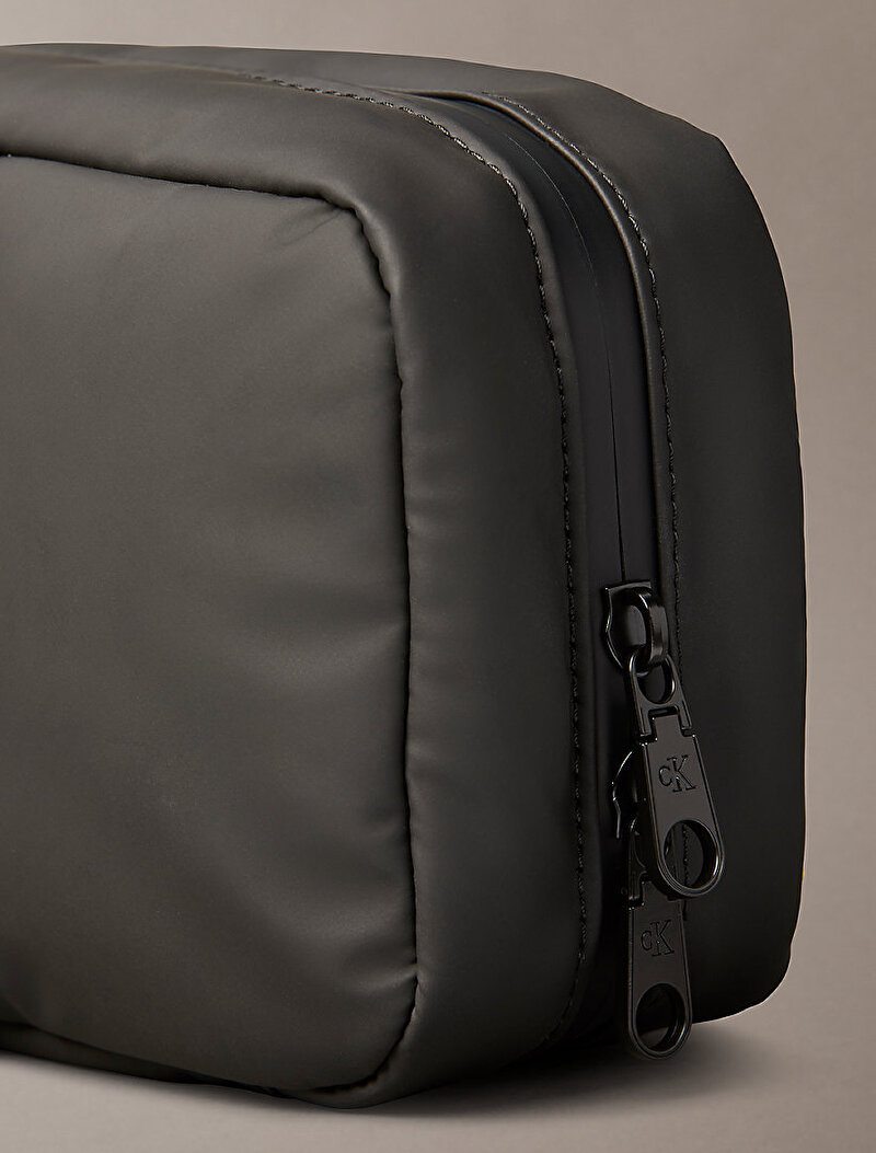 Calvin Klein Siyah Renkli Erkek Puffer Utility Washbag