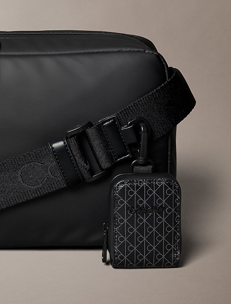 Calvin Klein Siyah Renkli Erkek Puffer Utility Camera Çanta