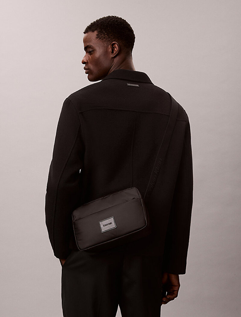 Calvin Klein Siyah Renkli Erkek Puffer Utility Camera Çanta