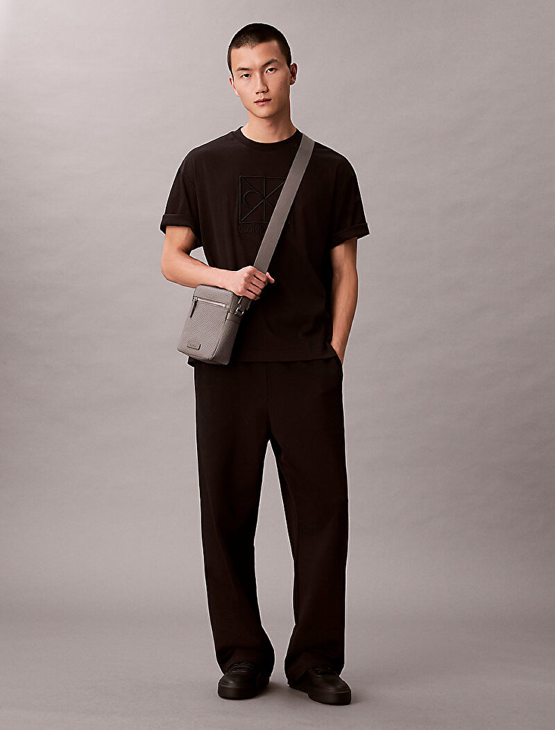 Calvin Klein Gri Renkli Erkek Emblem Çapraz Çanta