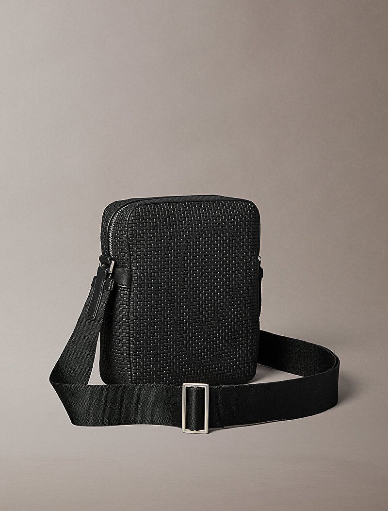 Calvin Klein Siyah Renkli Erkek Embossed Woven Reporter Çanta