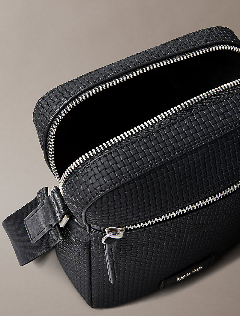 Calvin Klein Siyah Renkli Erkek Embossed Woven Reporter Çanta