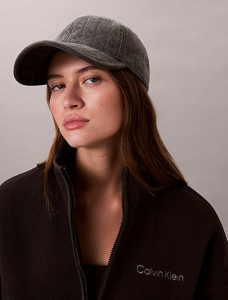 Calvin Klein Gri Renkli Kadın Denim Emblem Burnout Şapka