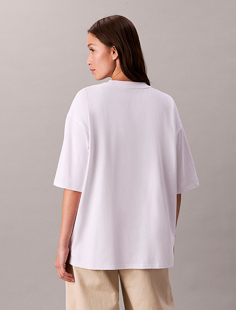 Calvin Klein Beyaz Renkli Kadın Oversize T-shirt