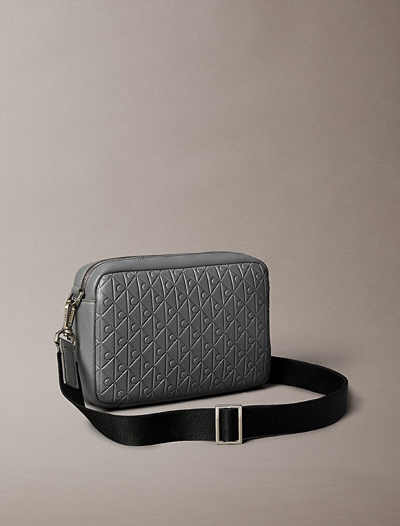 Calvin Klein Gri Renkli Erkek Emblem Çapraz Çanta