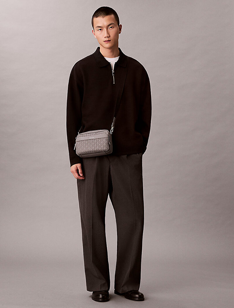 Calvin Klein Gri Renkli Erkek Emblem Çapraz Çanta