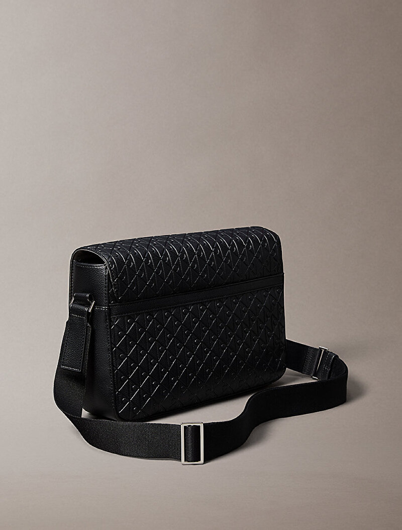 Calvin Klein Siyah Renkli Erkek Embled Embossed Çapraz Çanta