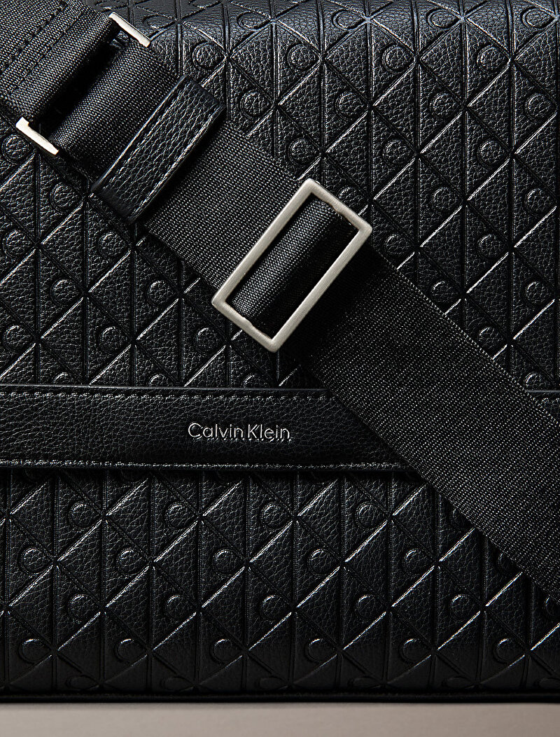 Calvin Klein Siyah Renkli Erkek Embled Embossed Çapraz Çanta