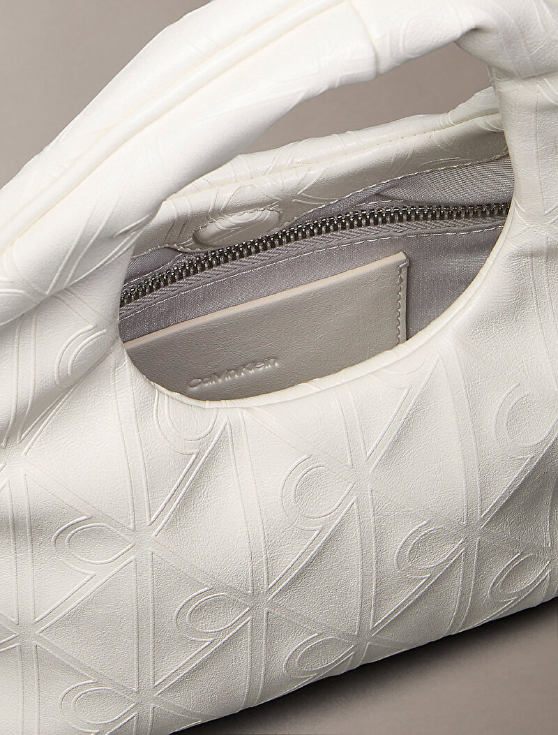 Calvin Klein Beyaz Renkli Kadın Emblem Puffer Çapraz Çanta