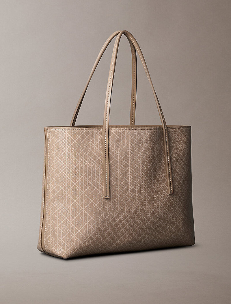 Calvin Klein Bej Renkli Kadın Emblem Small Tote Çanta