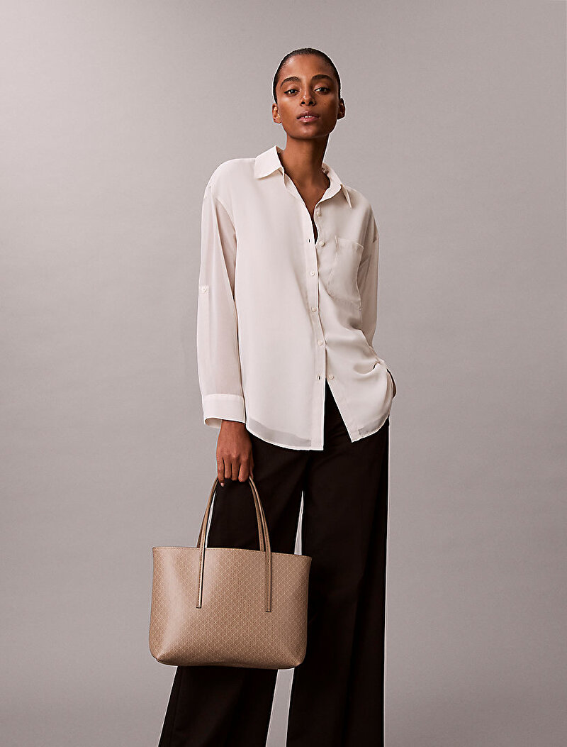 Calvin Klein Bej Renkli Kadın Emblem Small Tote Çanta