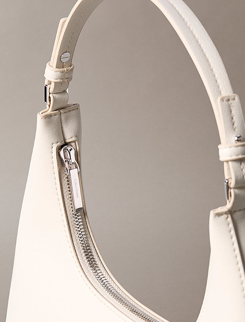 Calvin Klein Beyaz Renkli Kadın Foil Logo Omuz Çantası