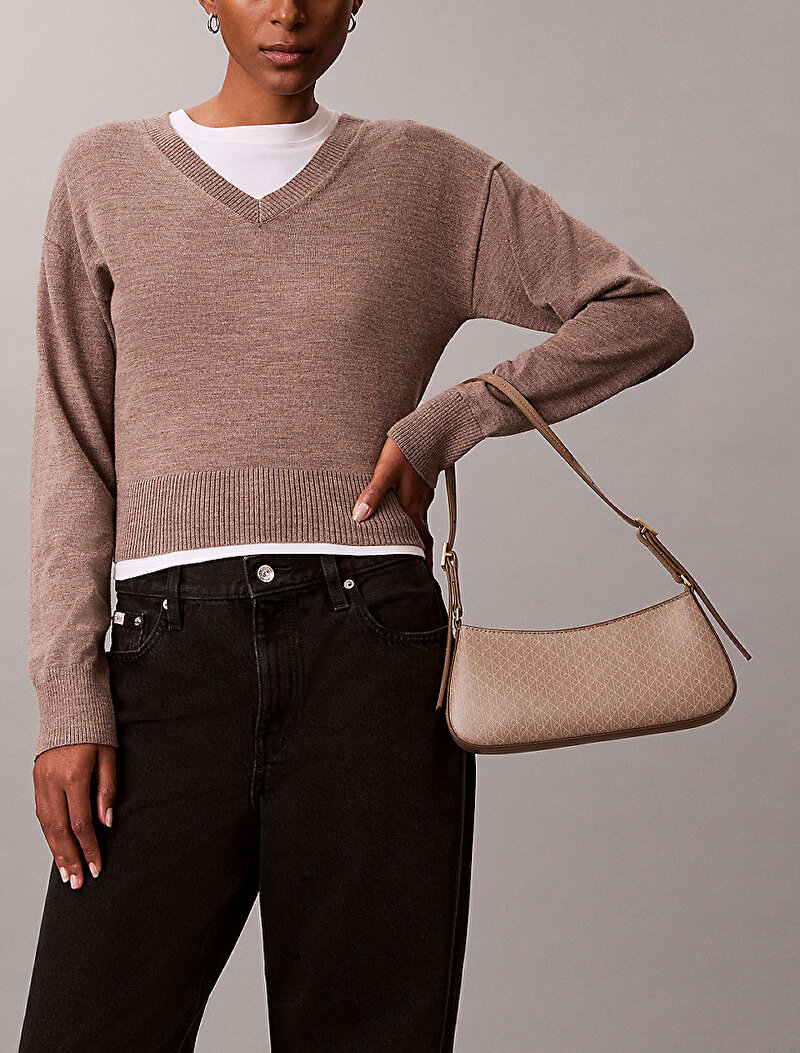 Calvin Klein Bej Renkli Kadın Emblem Small Omuz Çantası