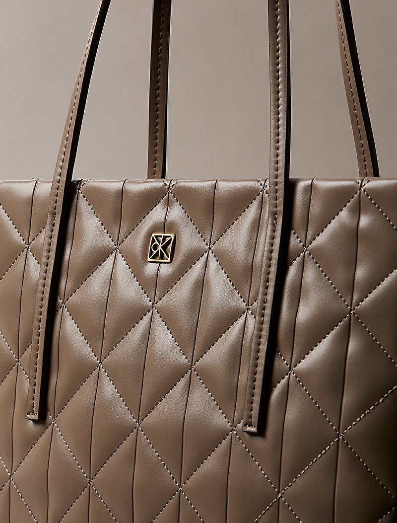 Calvin Klein Bej Renkli Kadın Quilted Small Tote Çanta