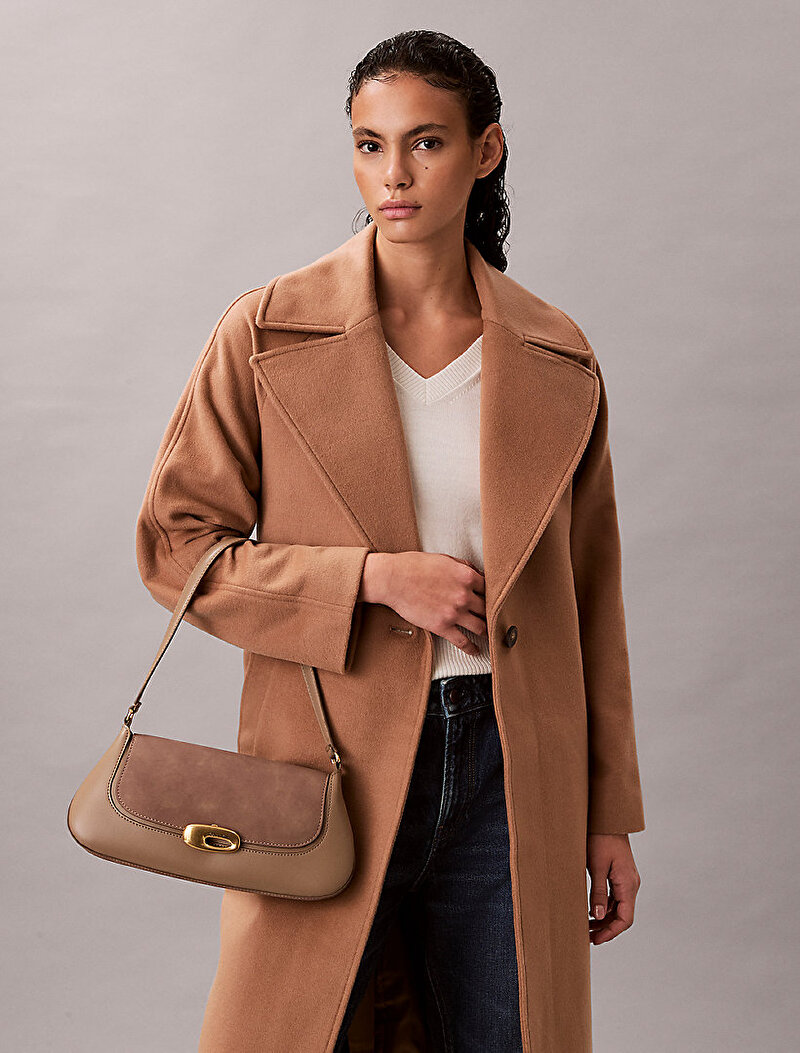 Calvin Klein Bej Renkli Kadın Hardware Brushed Omuz Çantası