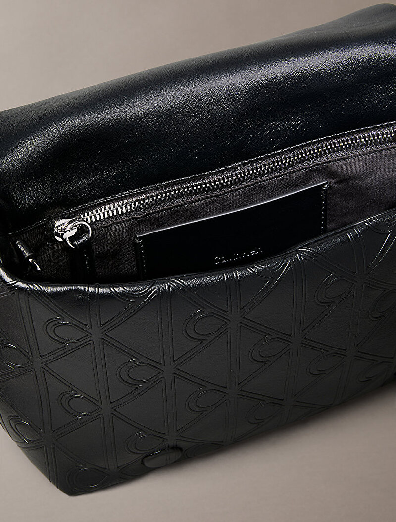 Calvin Klein Siyah Renkli Kadın Emblem Aop Puffer Çapraz Çanta