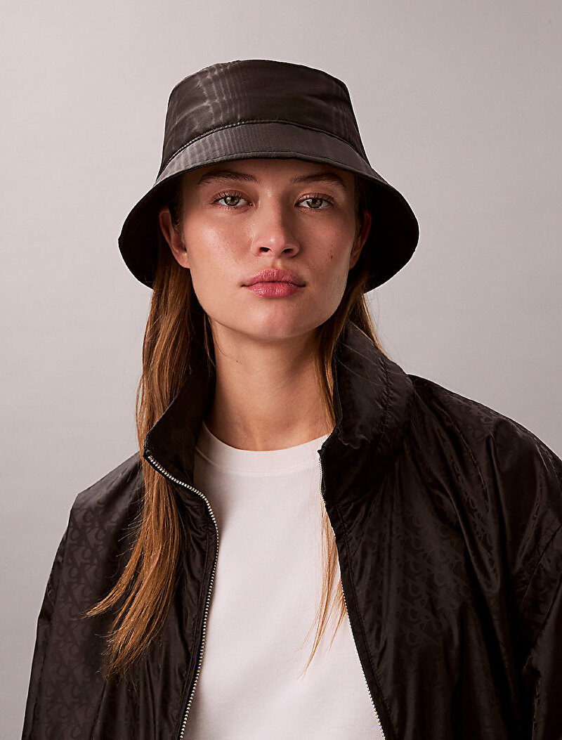 Calvin Klein Siyah Renkli Kadın Monogram Embroidery Şapka