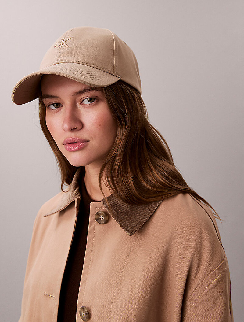 Calvin Klein Bej Renkli Kadın Monogram Embroidery Şapka