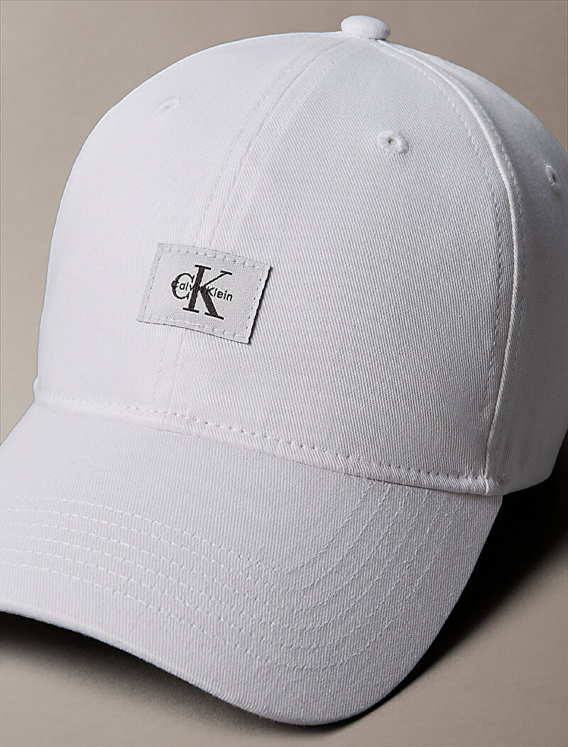 Calvin Klein Beyaz Renkli Erkek Monologo Woven Patch Şapka