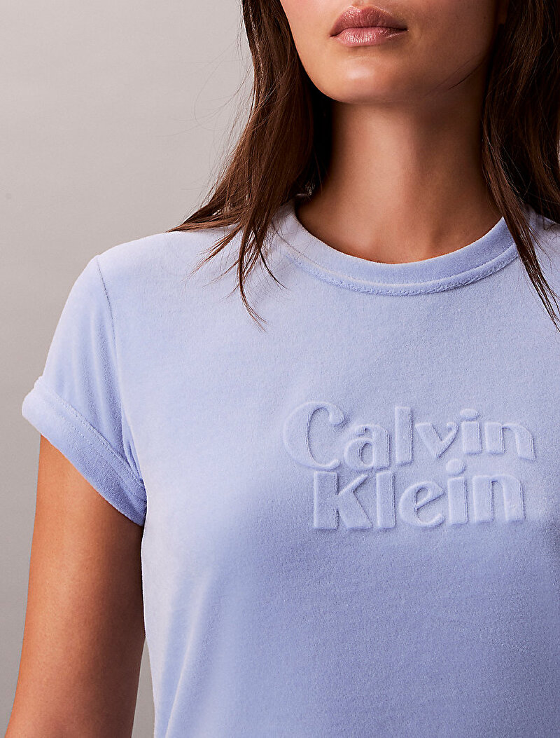 Calvin Klein Mavi Renkli Kadın Velour Logo T-shirt