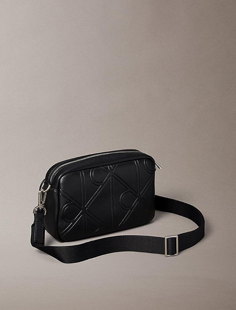 Calvin Klein Siyah Renkli Erkek Emblem Çapraz Çanta