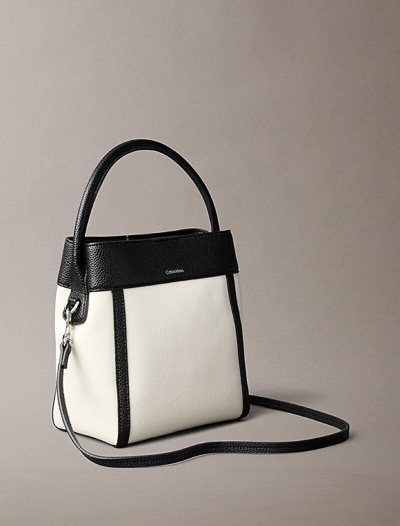 Calvin Klein Bej Renkli Kadın CK Canvas Bucket Çanta