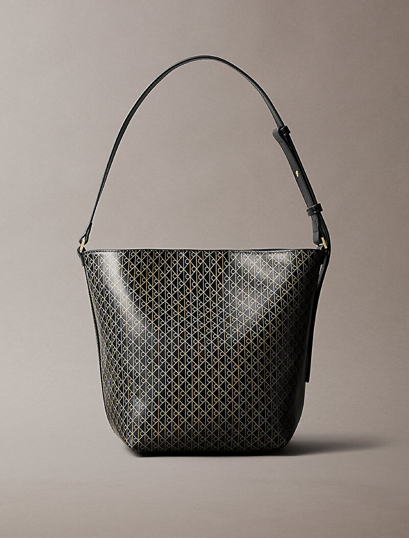 Calvin Klein Siyah Renkli Kadın Emblem Medium Bucket Çanta