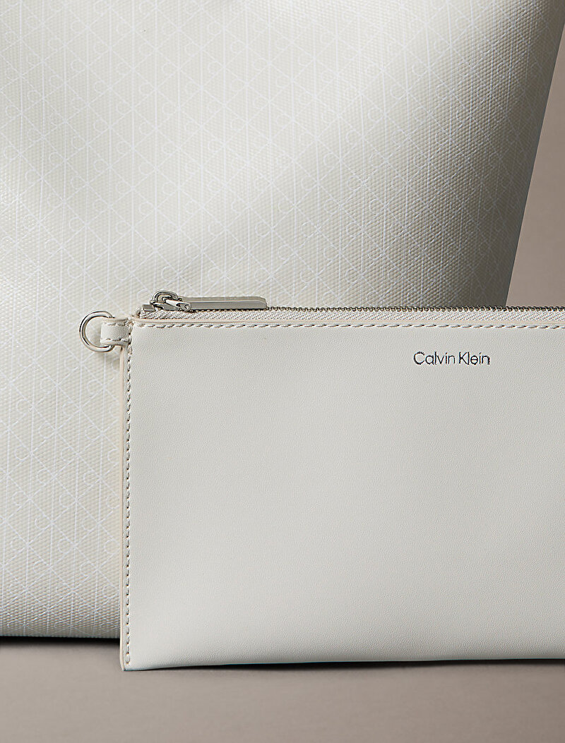 Calvin Klein Çok renkli Renkli Kadın Emblem Medium Bucket Çanta