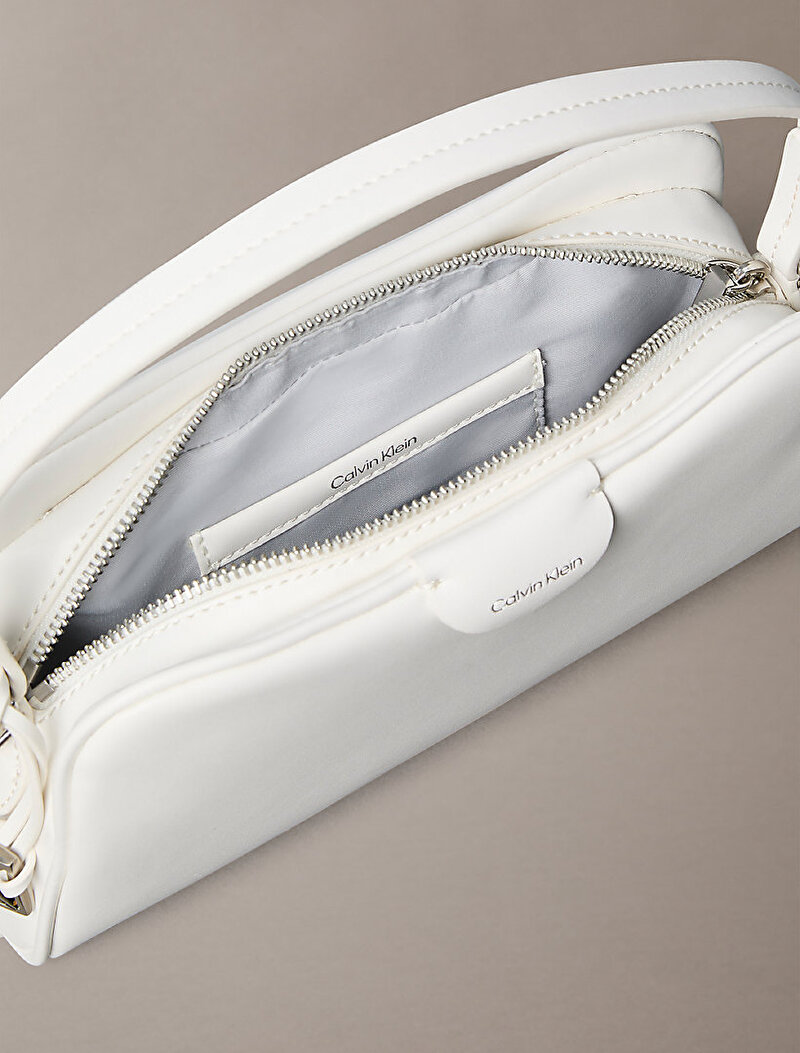 Calvin Klein Beyaz Renkli Kadın Emblem Trio Çapraz Çanta