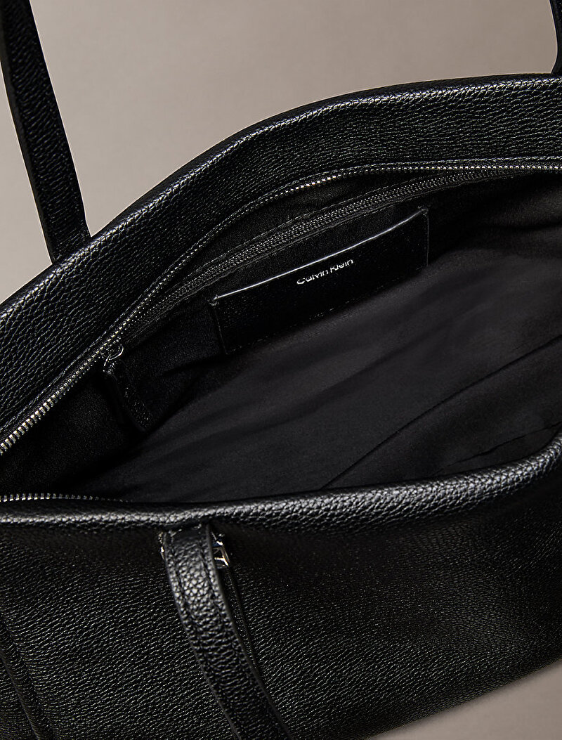 Calvin Klein Siyah Renkli Kadın Emblem Pebble Tote Çanta