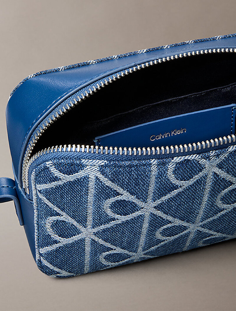 Calvin Klein Mavi Renkli Kadın Emblem Denim Çapraz Çanta
