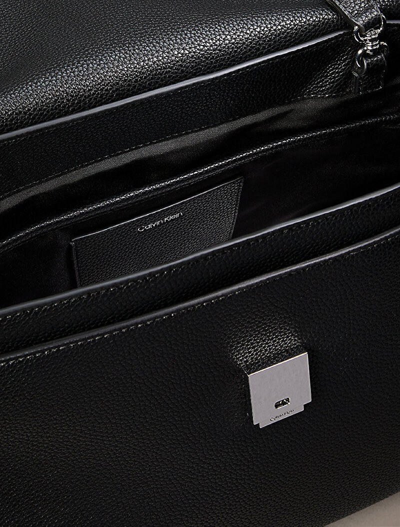 Calvin Klein Siyah Renkli Kadın Emblem Pebble Satchel Çanta