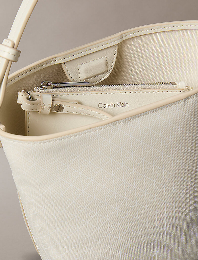 Calvin Klein Çok renkli Renkli Kadın Emblem Bucket Çanta